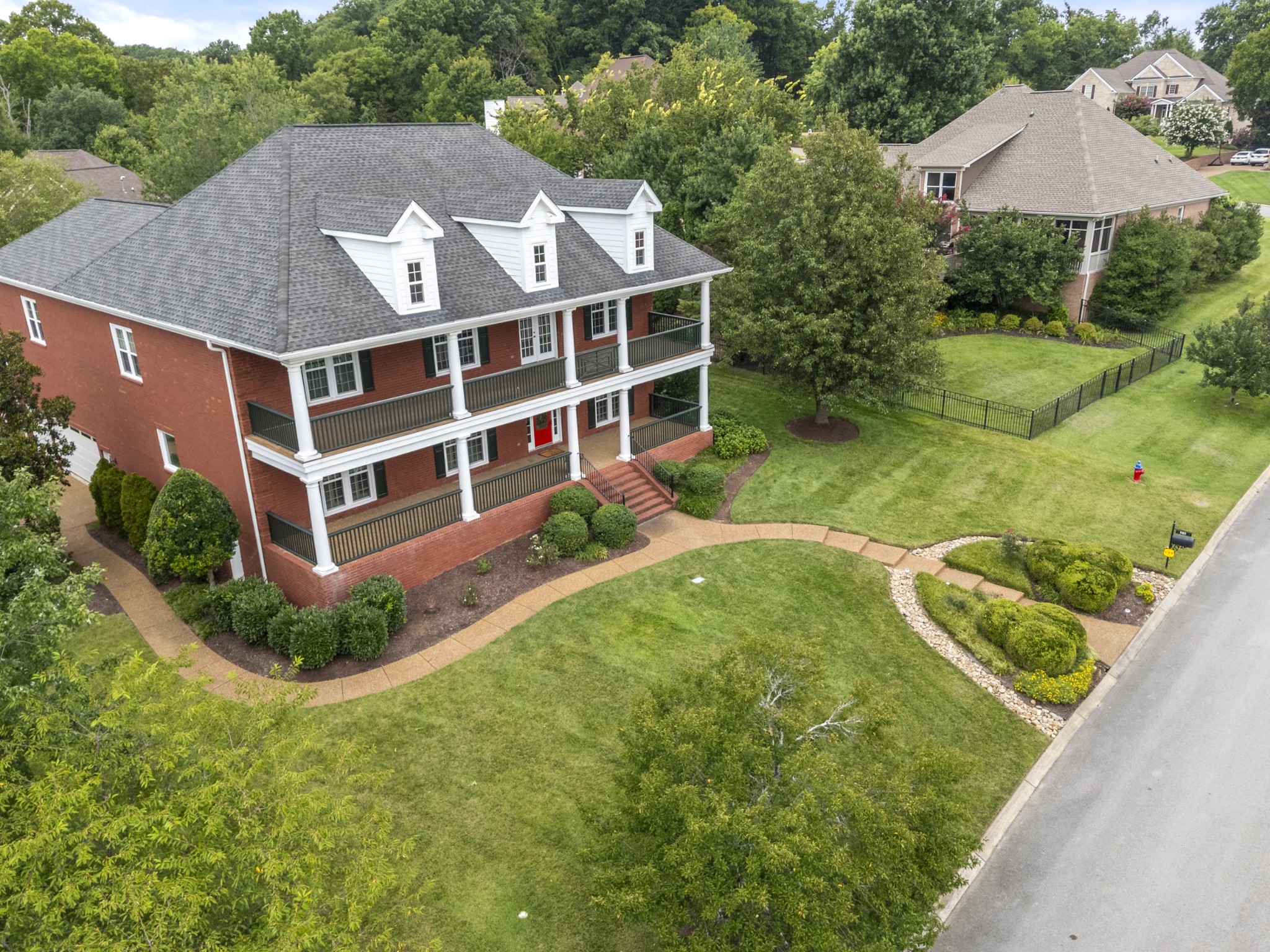 310 Fountainbrooke Dr