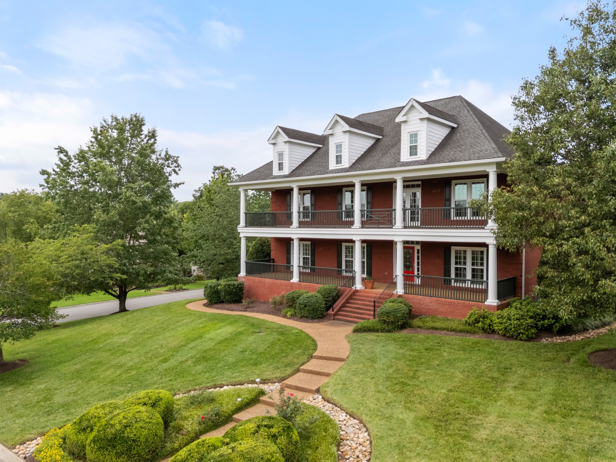 310 Fountainbrooke Dr