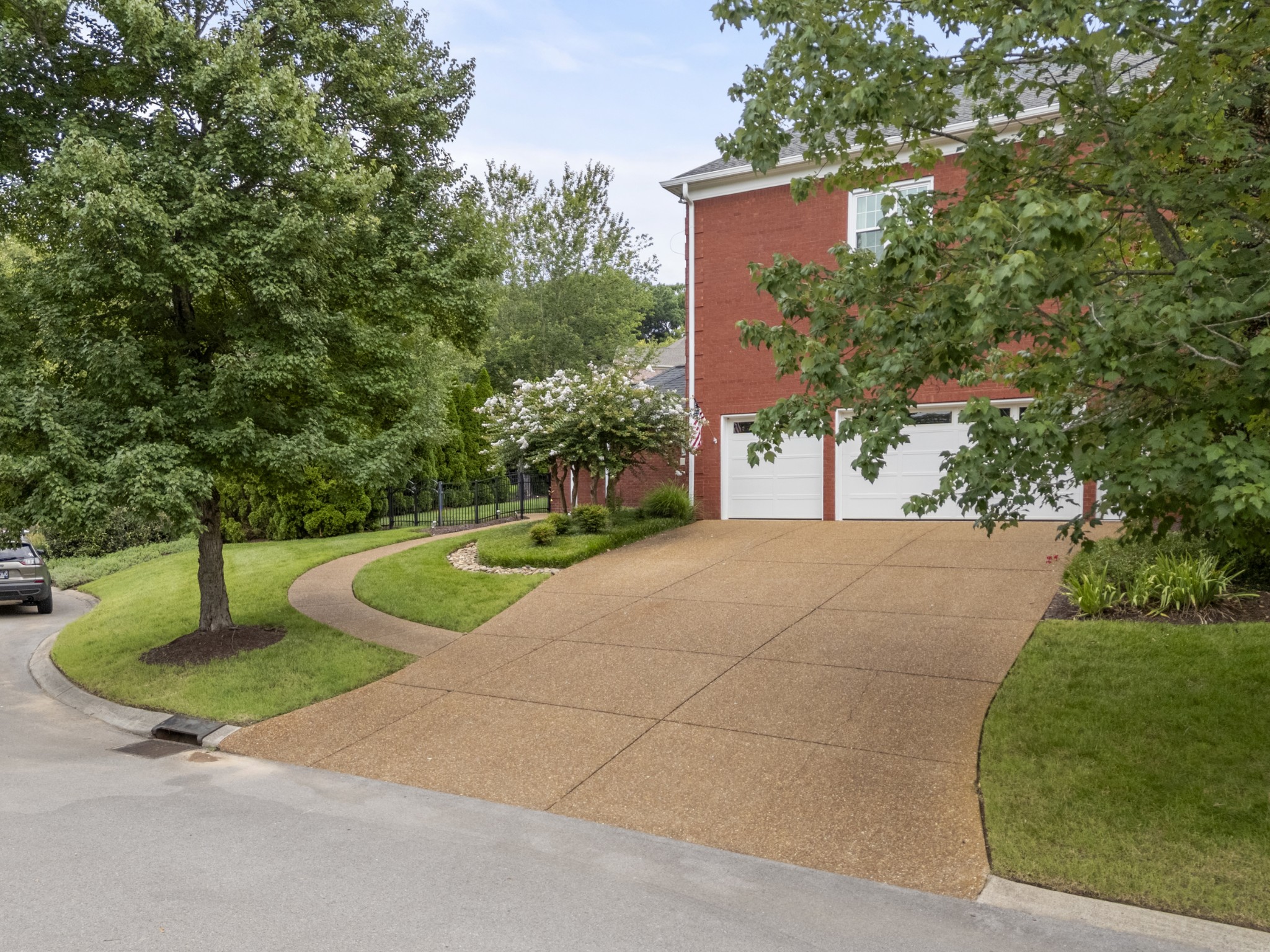 310 Fountainbrooke Dr
