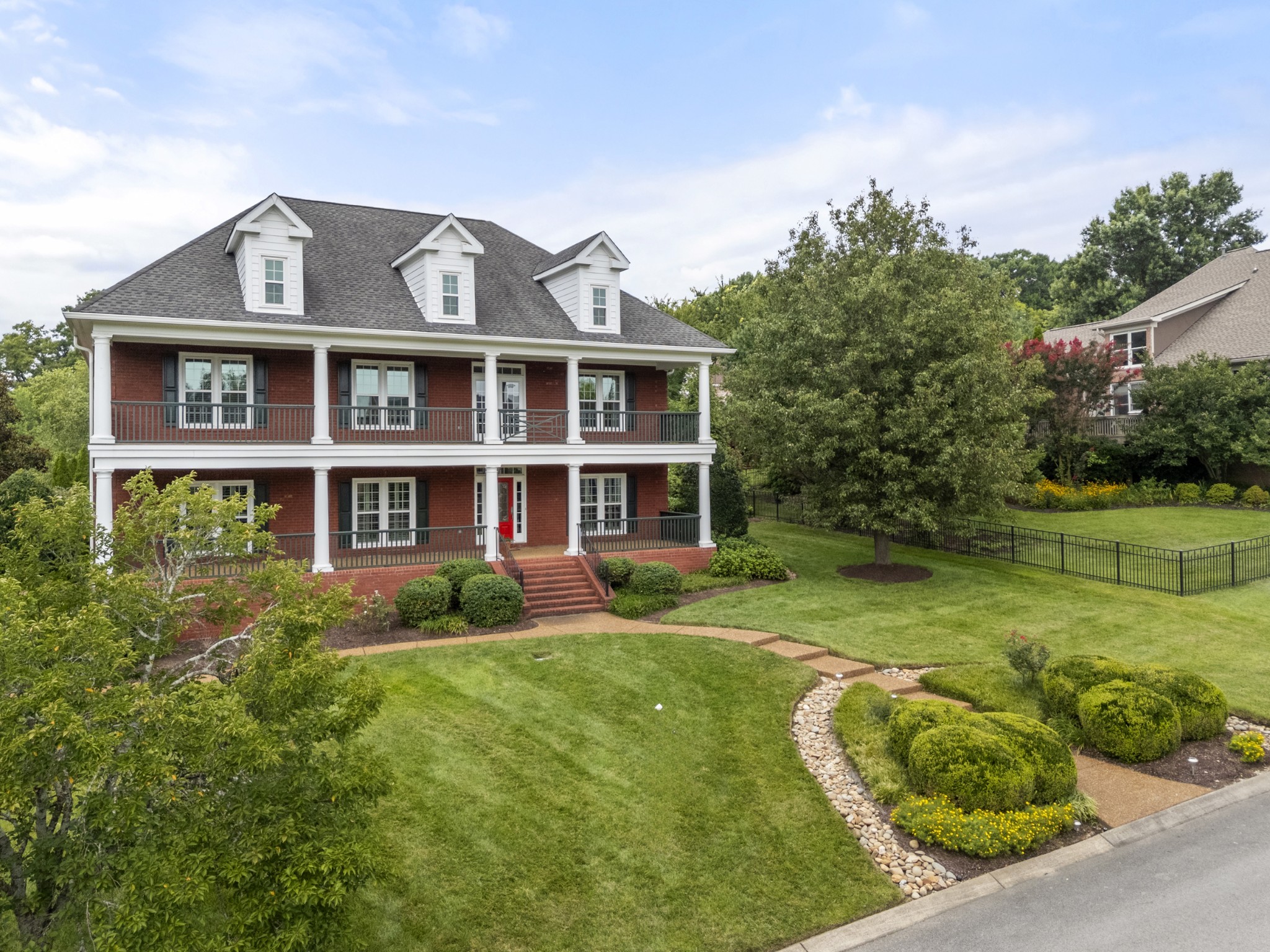 310 Fountainbrooke Dr