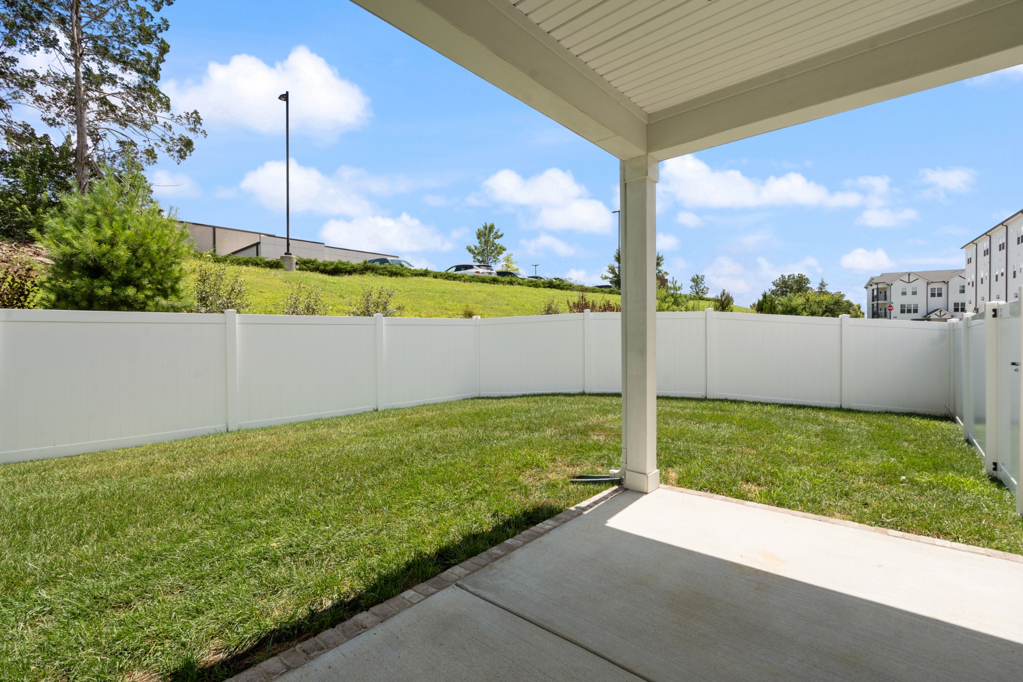 709 Fordham Dr