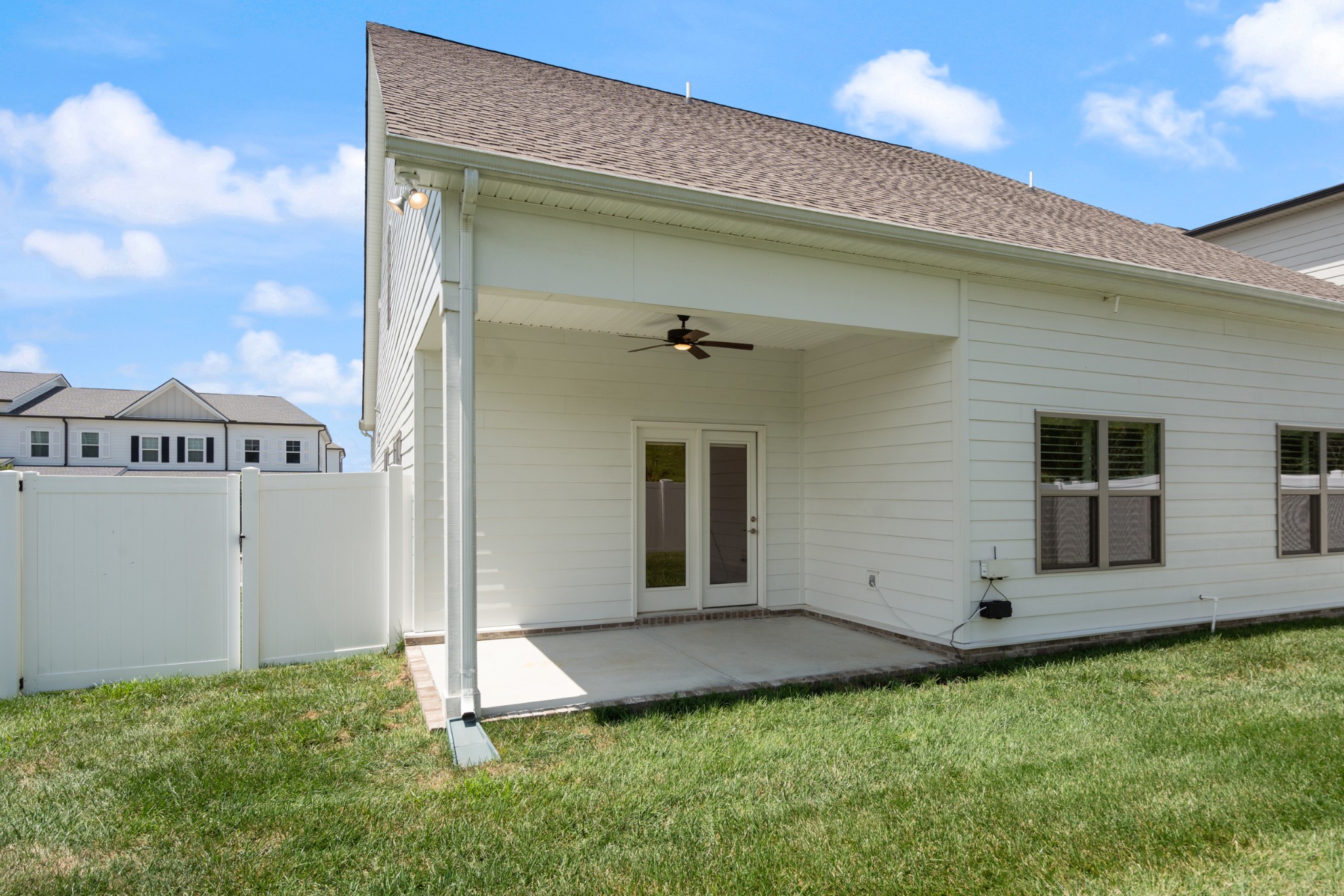 709 Fordham Dr