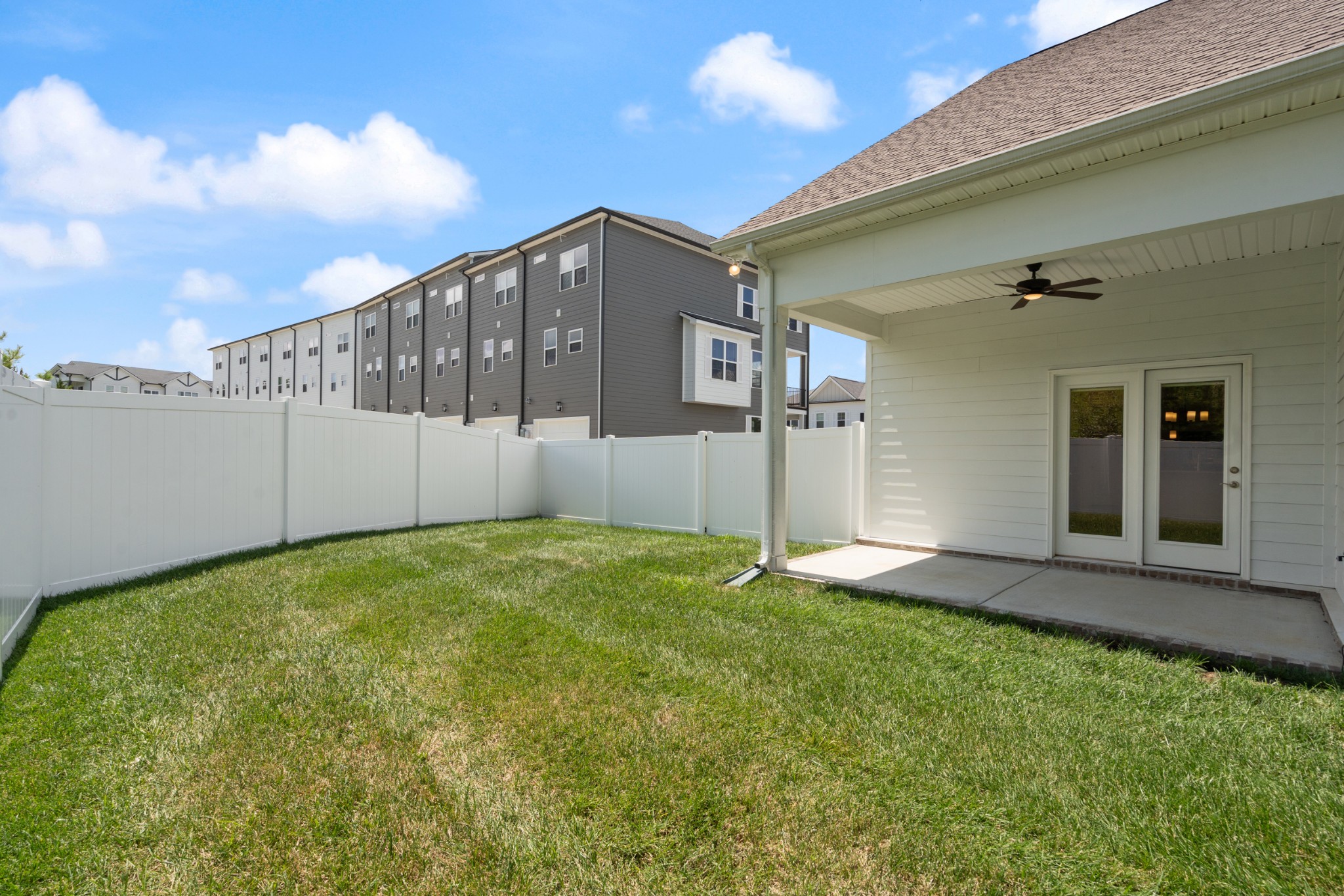 709 Fordham Dr