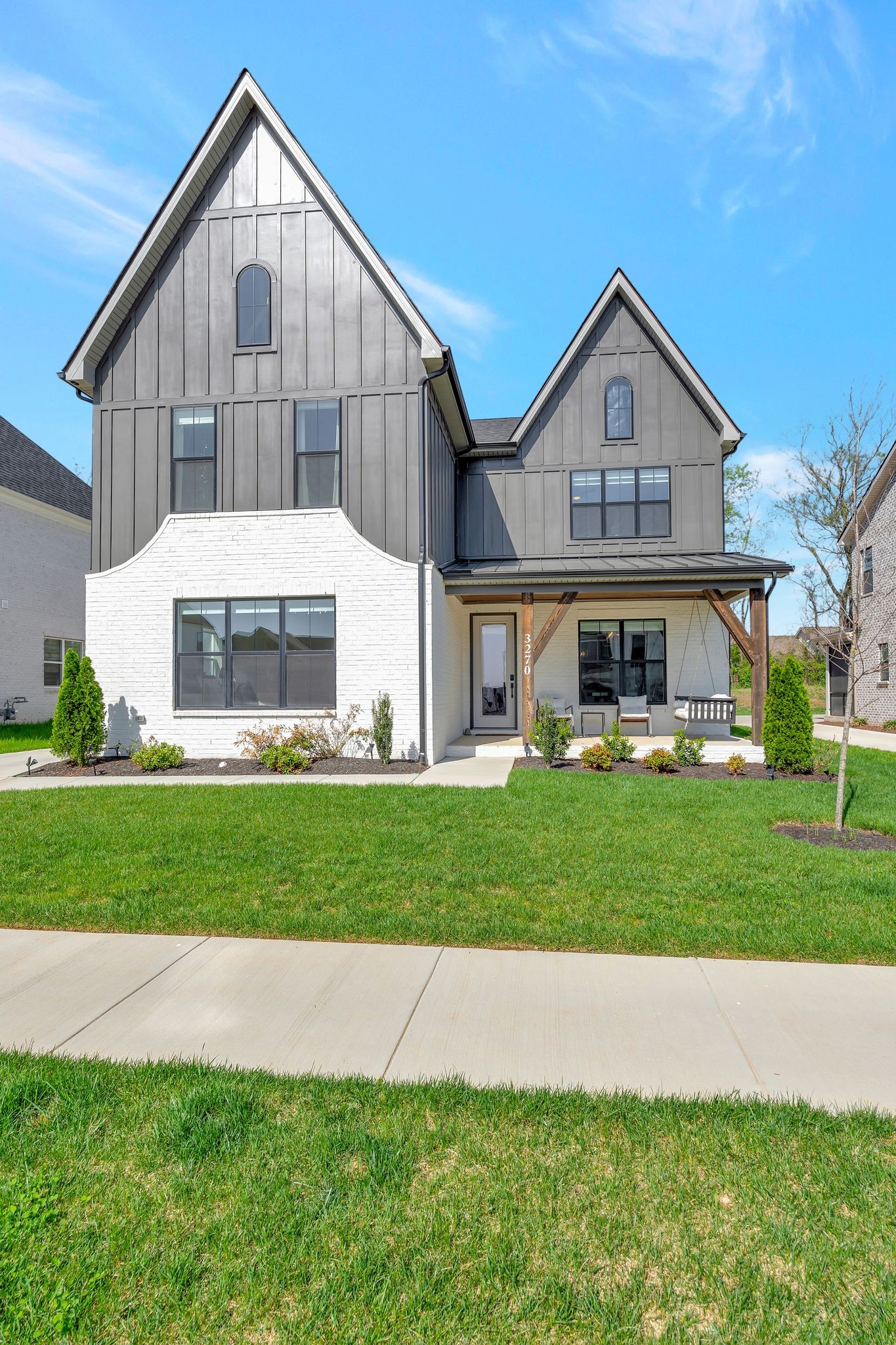 3270 Sassafras Ln