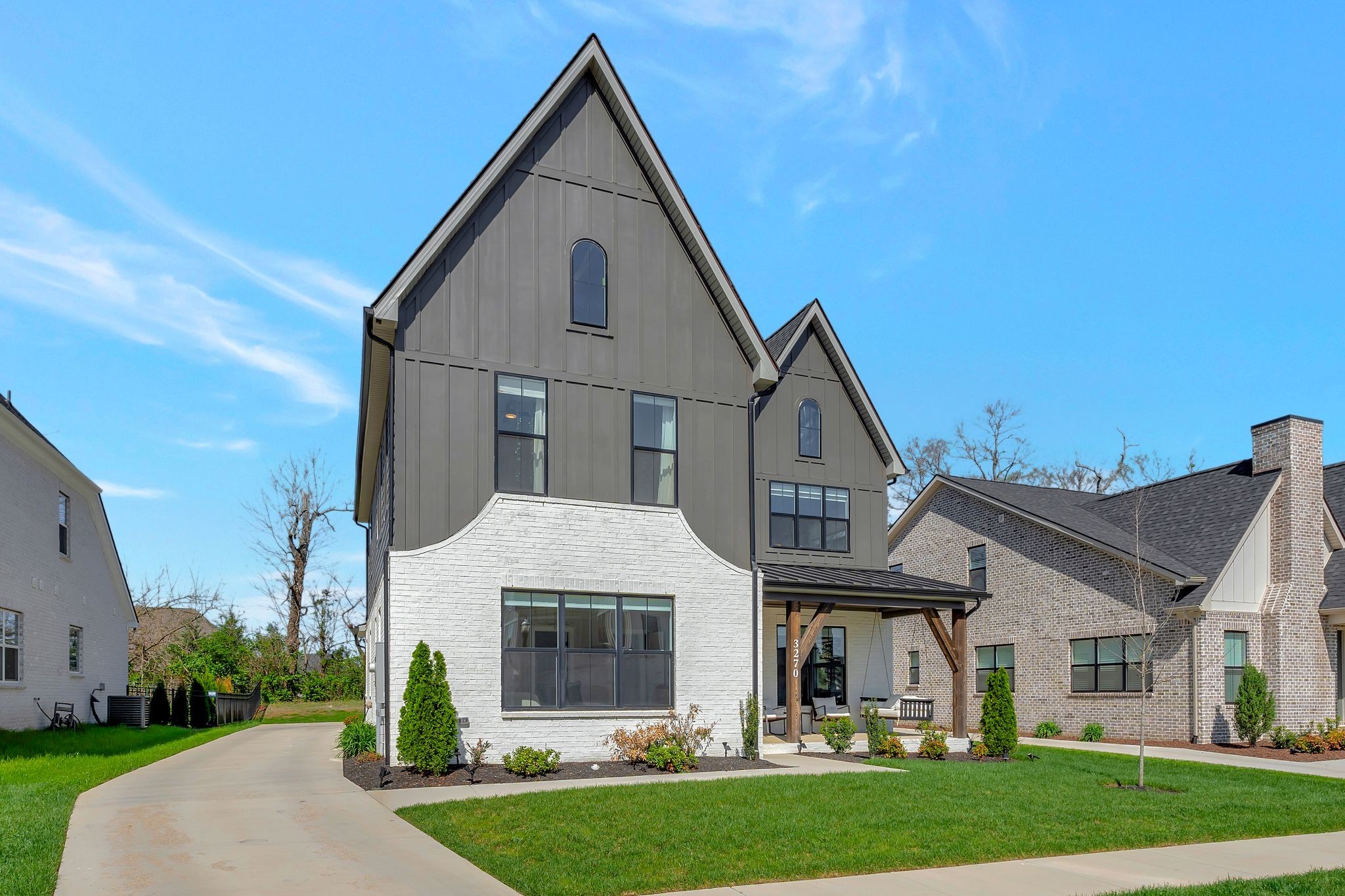 3270 Sassafras Ln