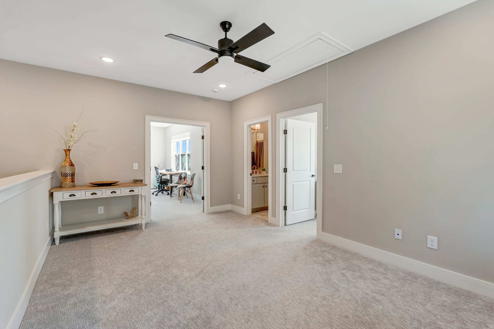 3270 Sassafras Ln