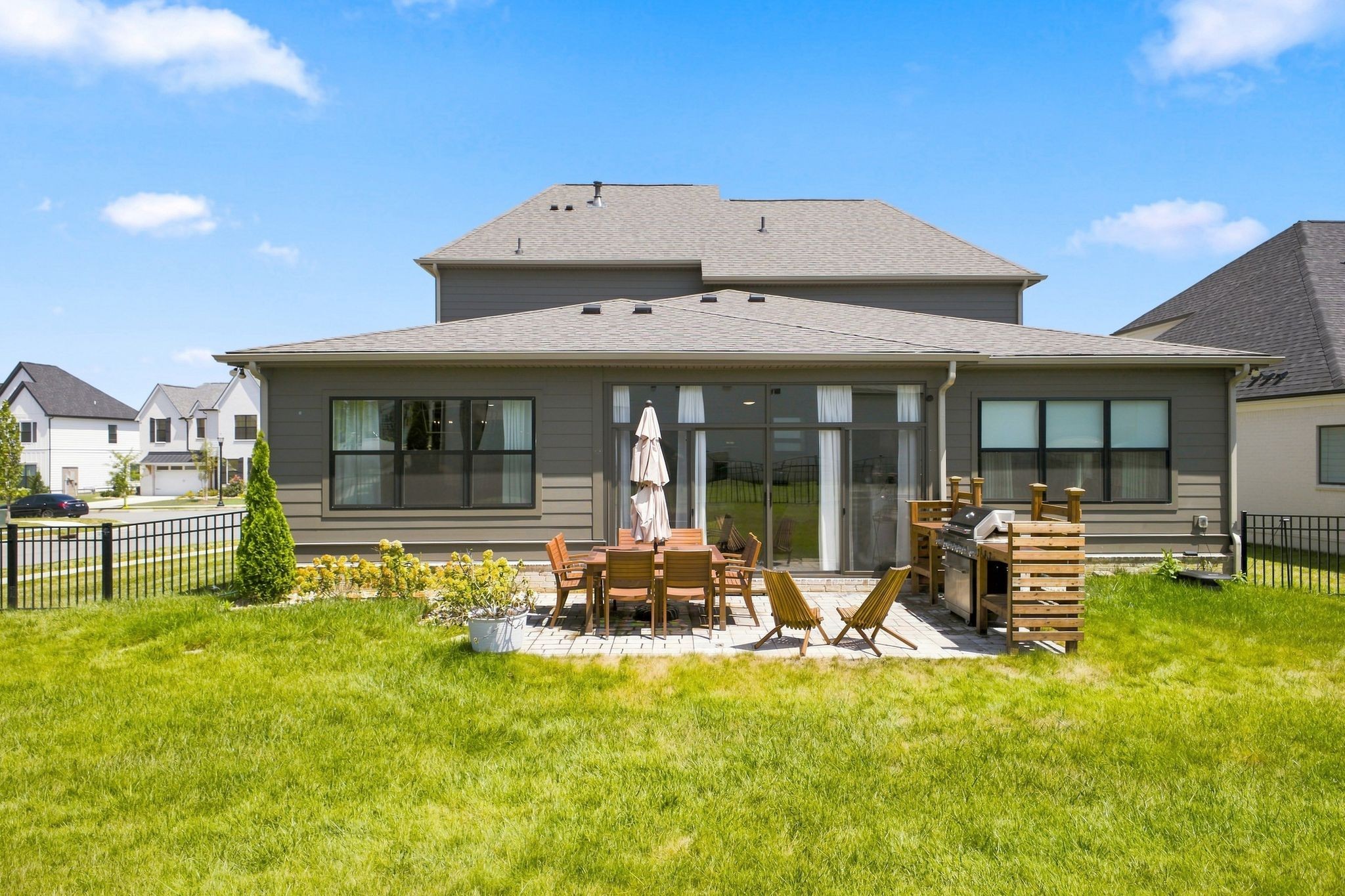 3487 Burgate Trl