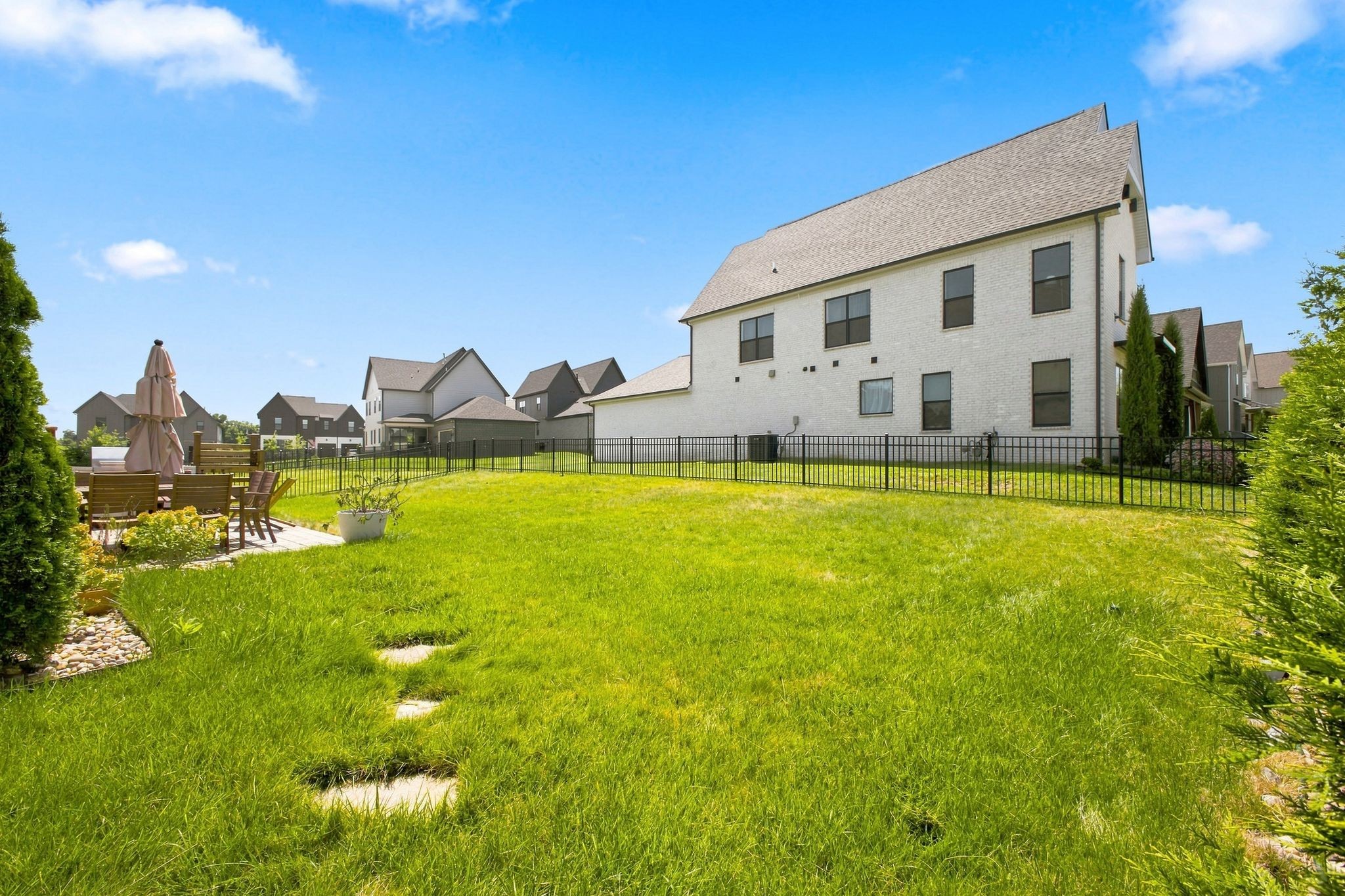 3487 Burgate Trl