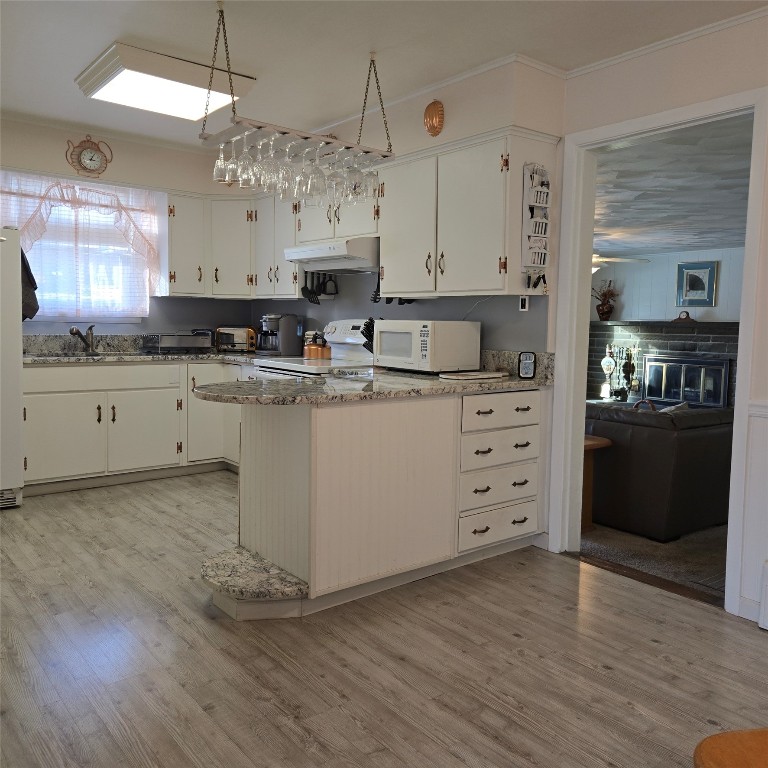 577 Foster Hill Road