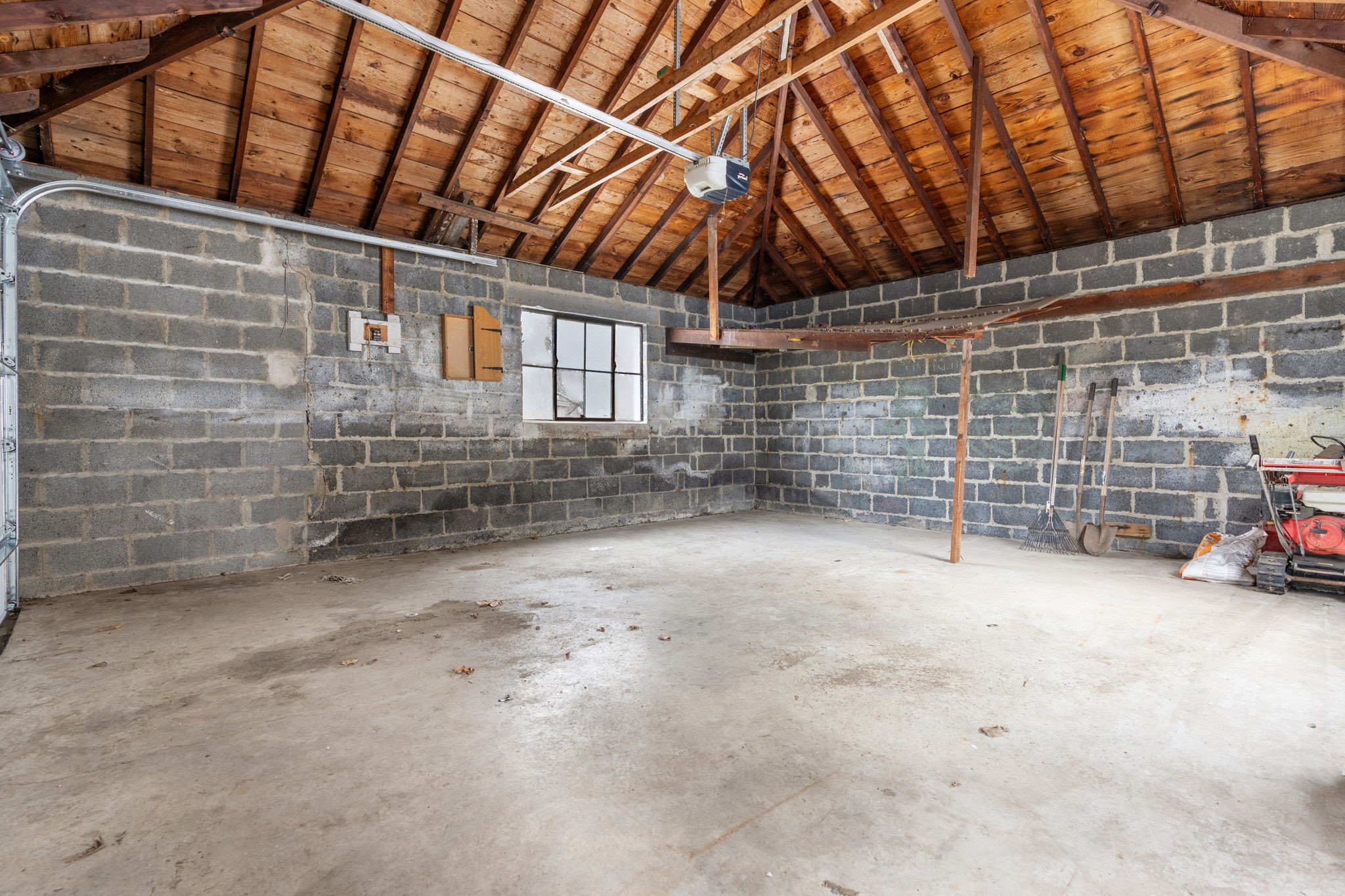 2104 Riverview Drive