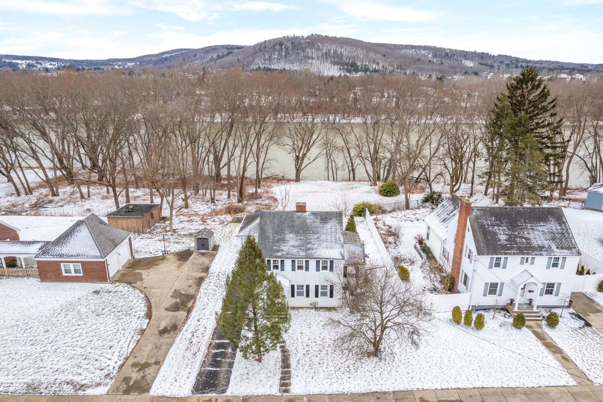 2104 Riverview Drive