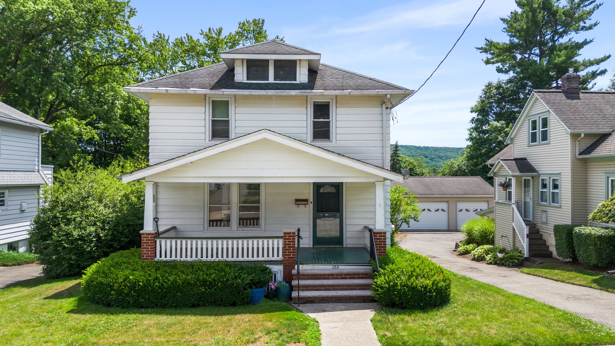 108 W Valley Street