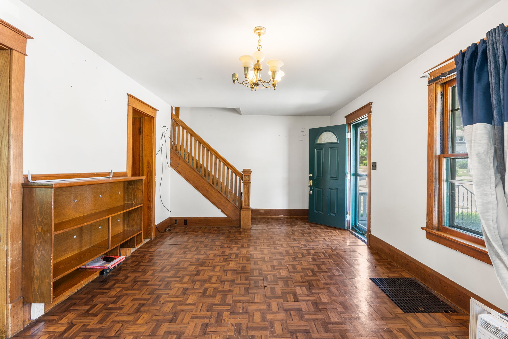 108 W Valley Street