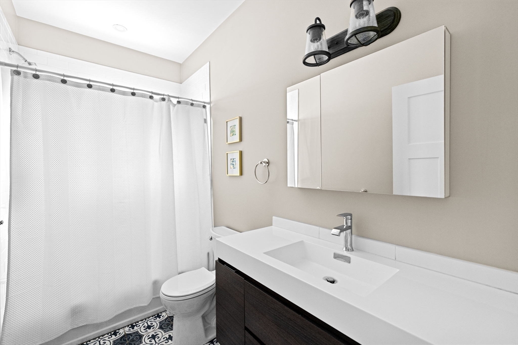 89 Sydney Street # 3