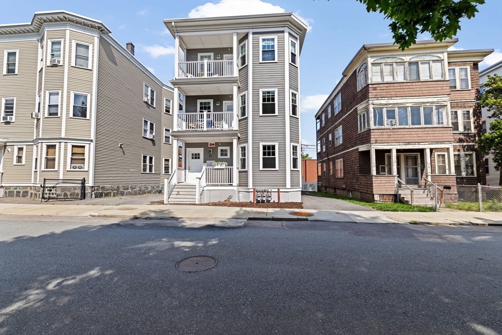 89 Sydney Street # 3