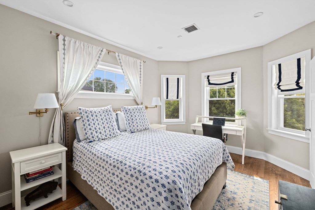 89 Sydney Street # 3