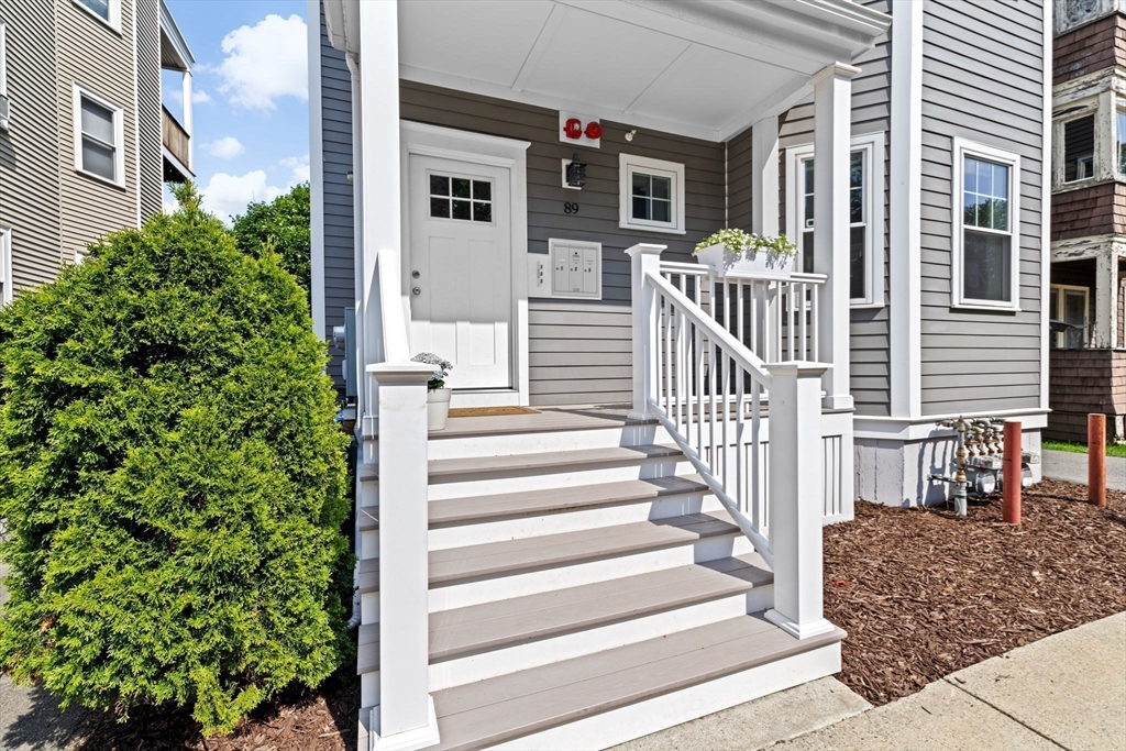 89 Sydney Street # 3