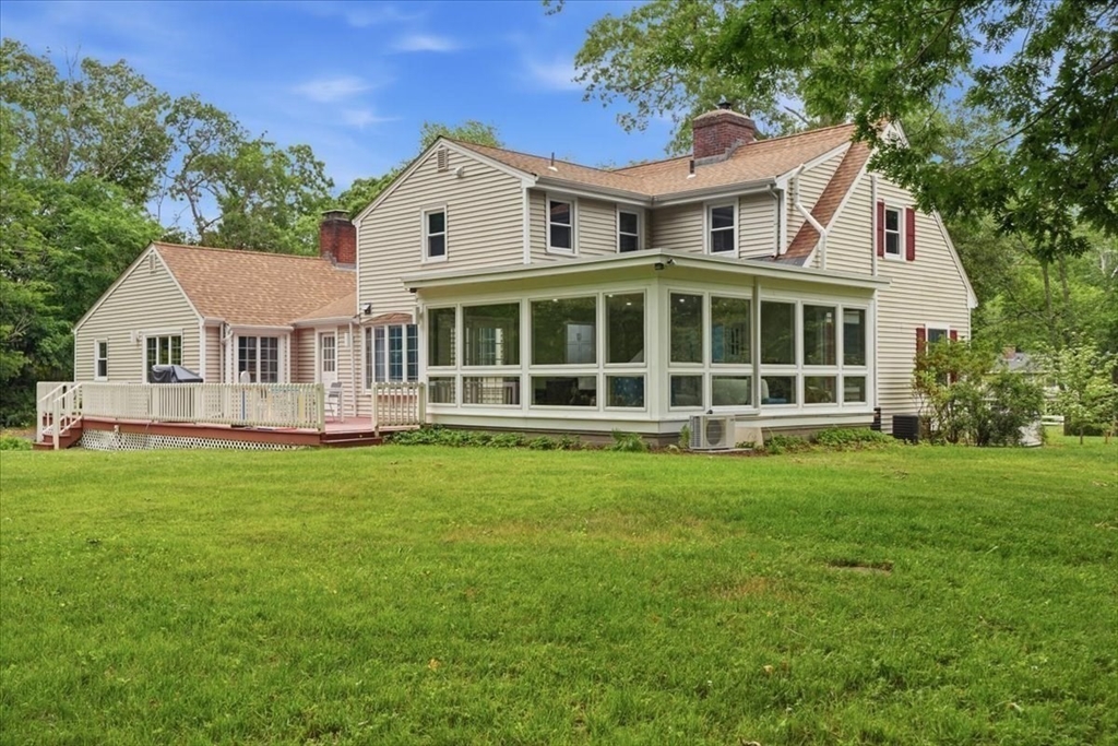 89 River Rd