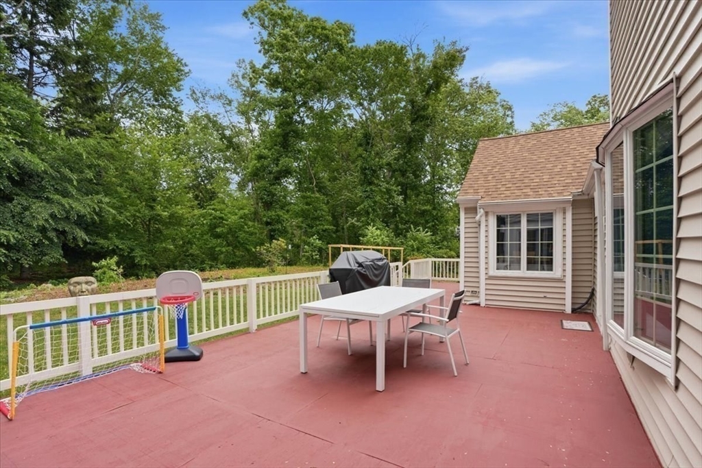 89 River Rd