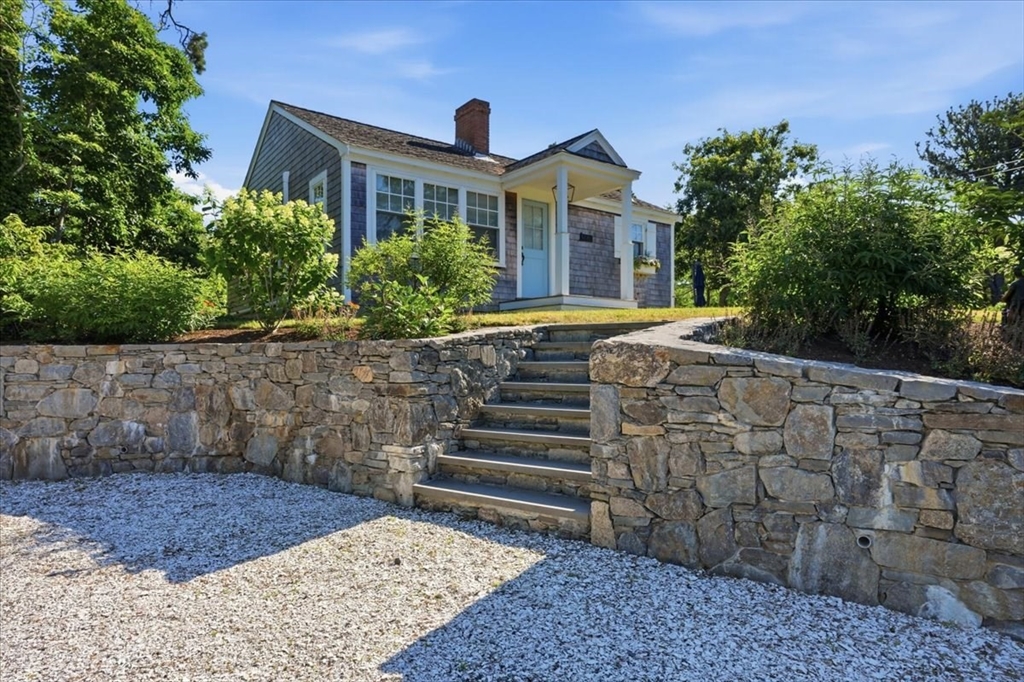 79 Cranberry Lane