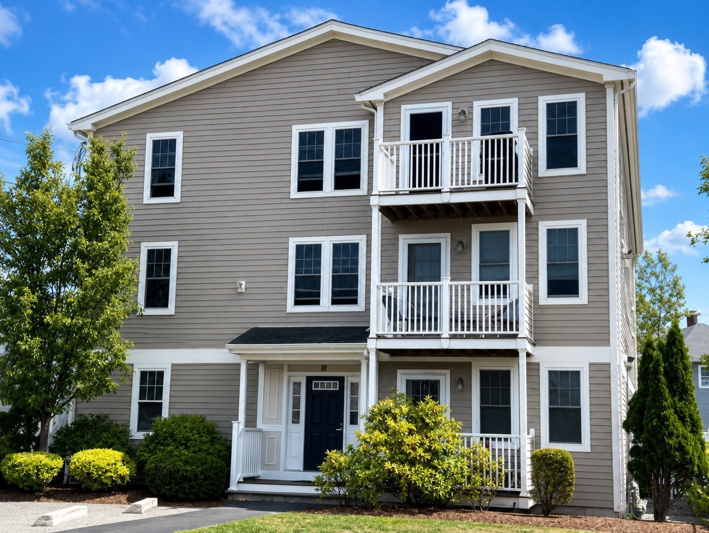 10 Malta St # 7