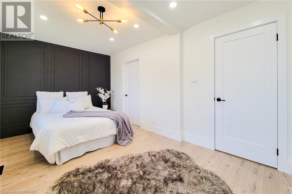 602 JENNIFER Crescent