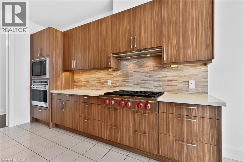 11 BRONTE Road Unit# 808