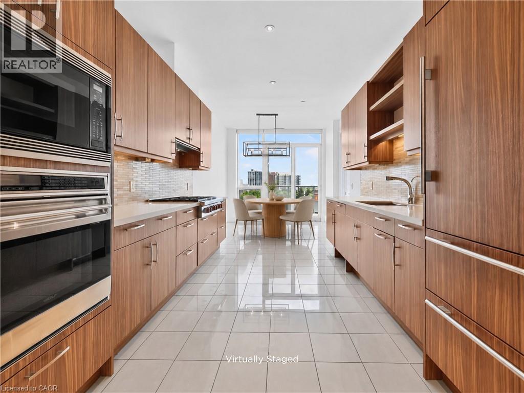 11 BRONTE Road Unit# 808