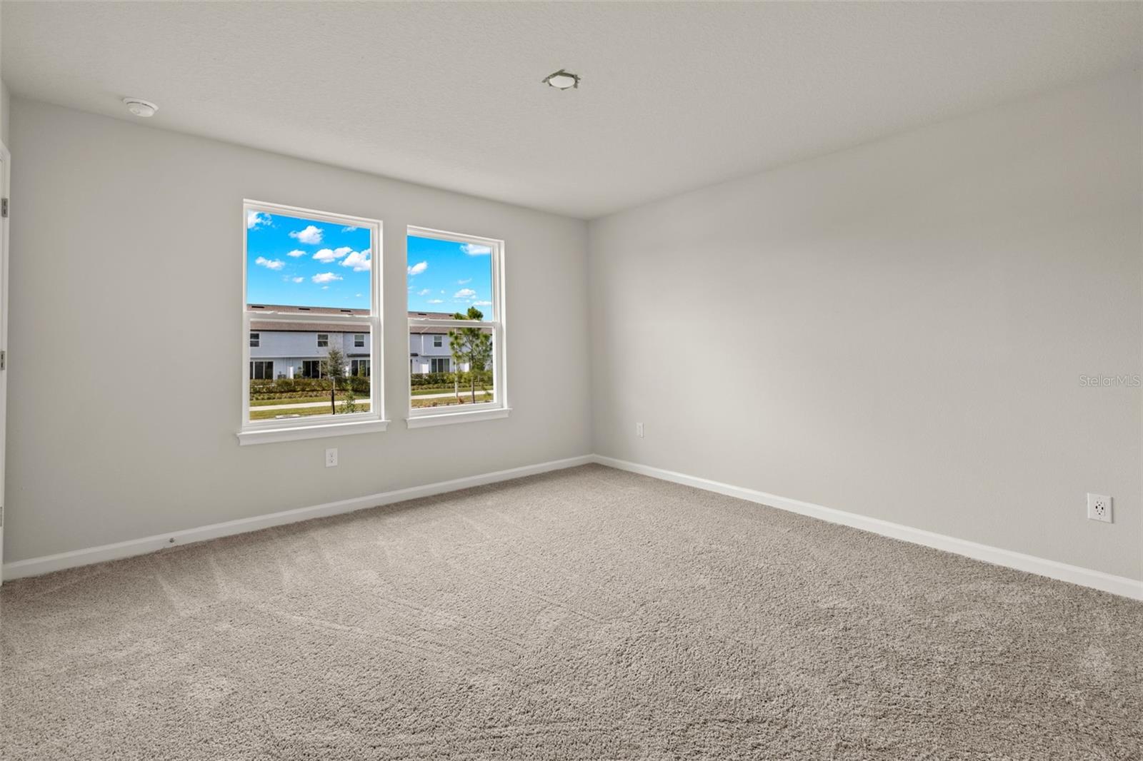 5489 BROOKLET WOODS DR