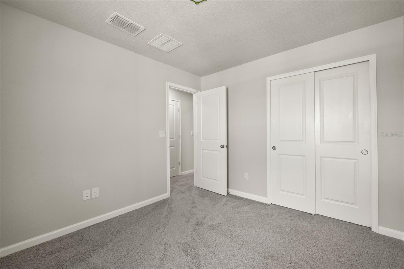 5489 BROOKLET WOODS DR