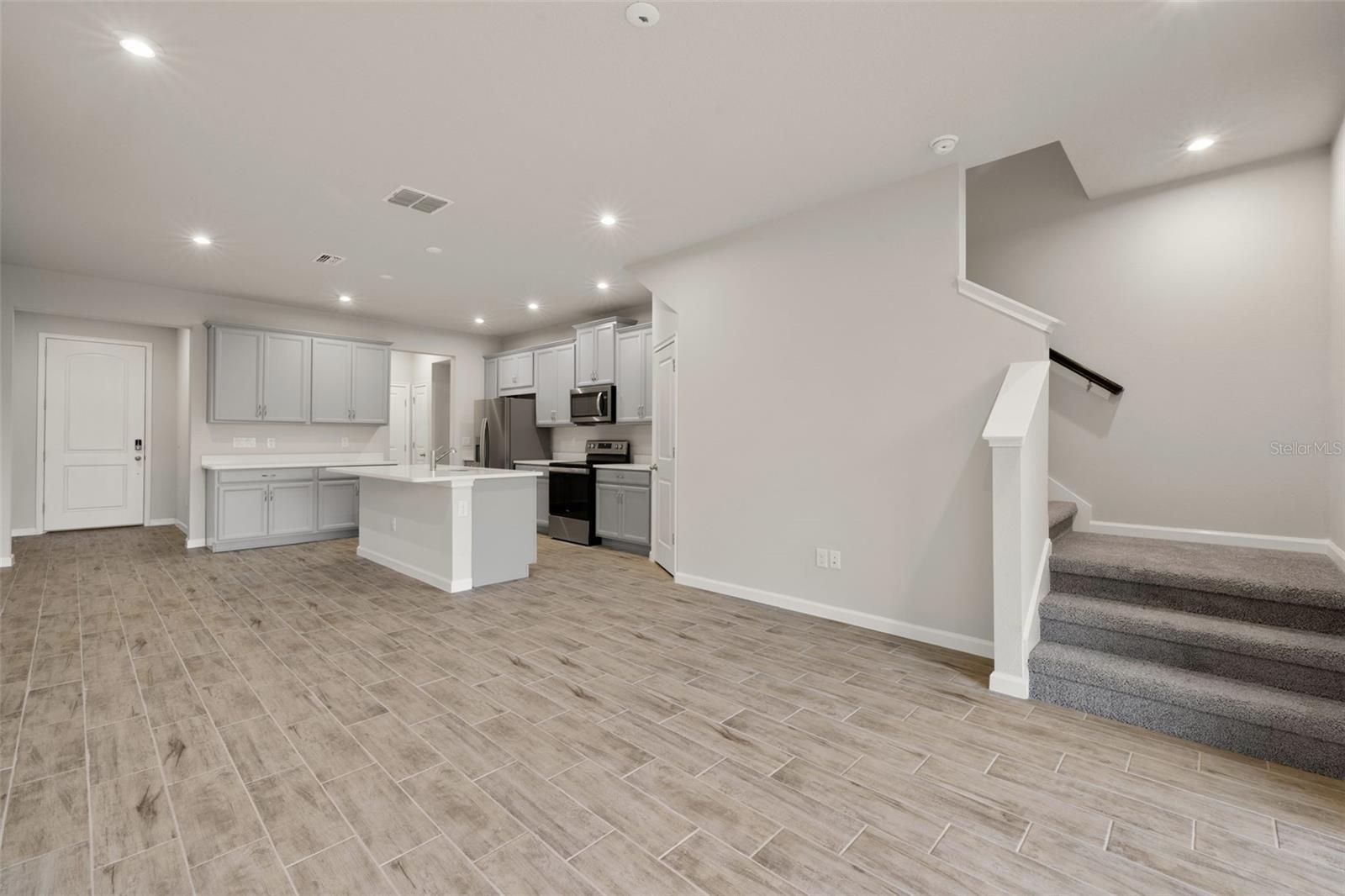 5489 BROOKLET WOODS DR