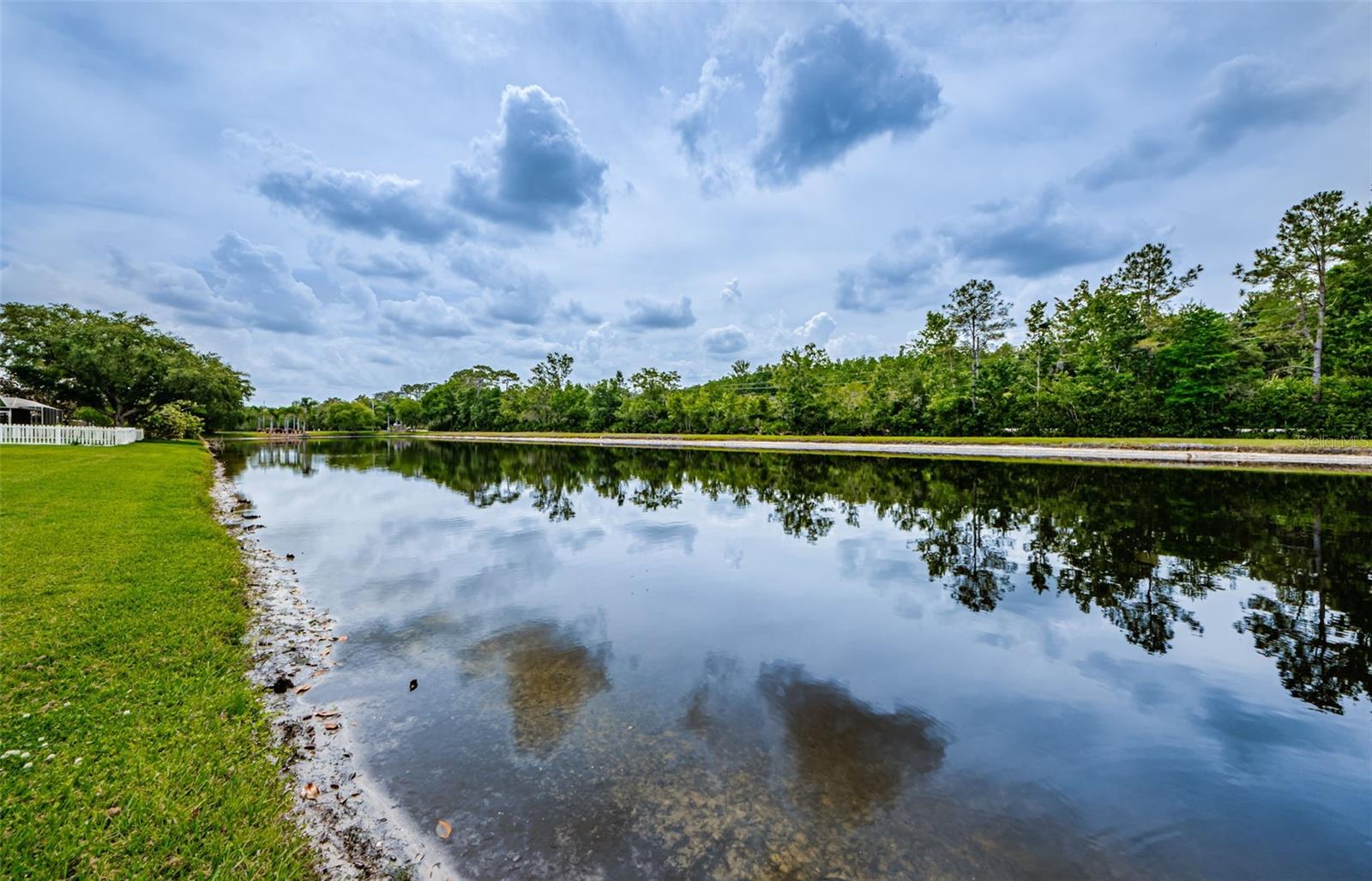 19022 FISHERMANS BEND DR