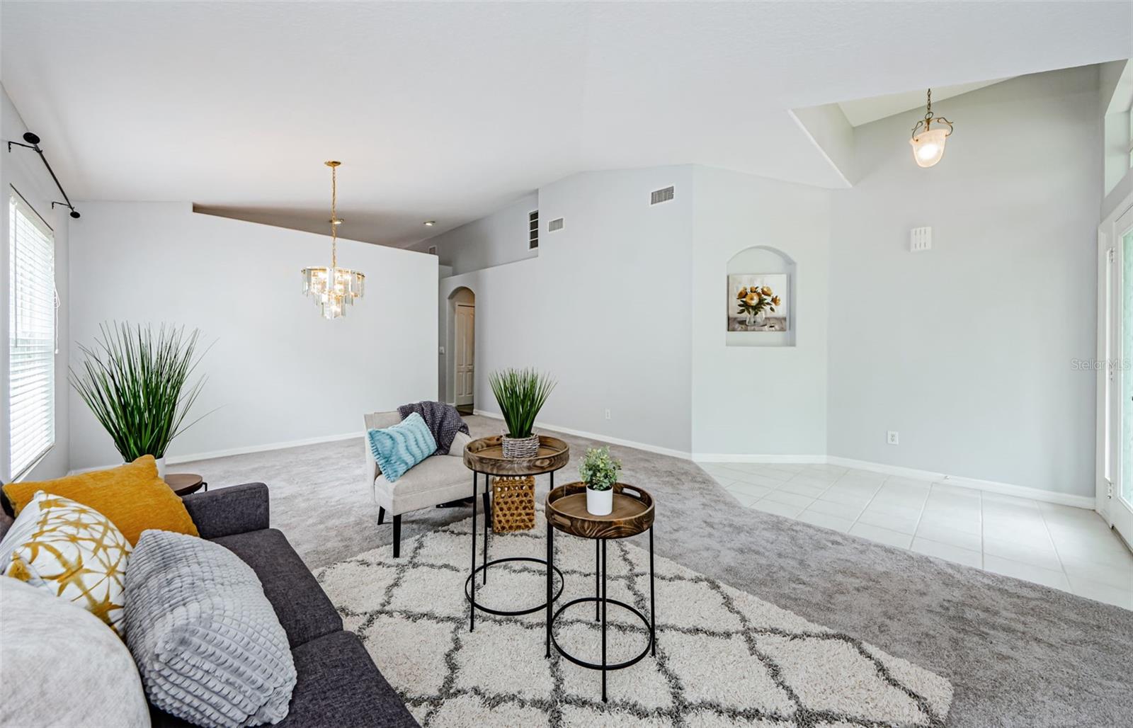 19022 FISHERMANS BEND DR