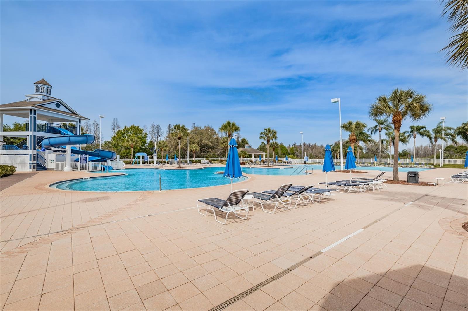 19022 FISHERMANS BEND DR