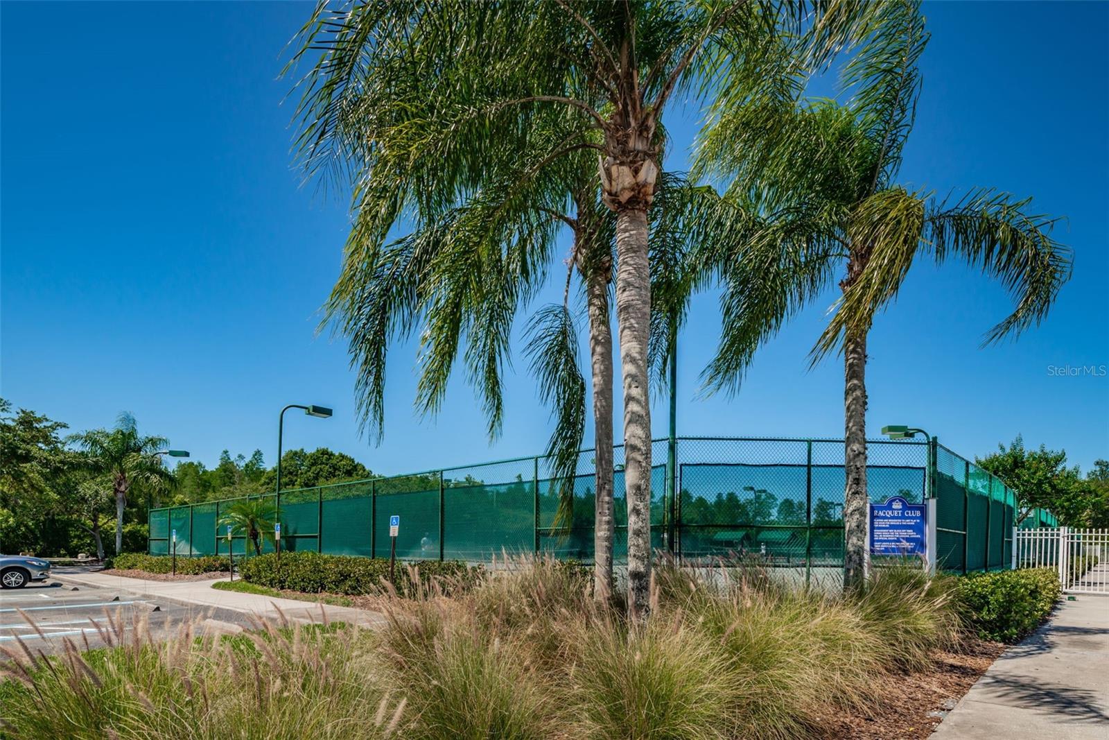 19022 FISHERMANS BEND DR