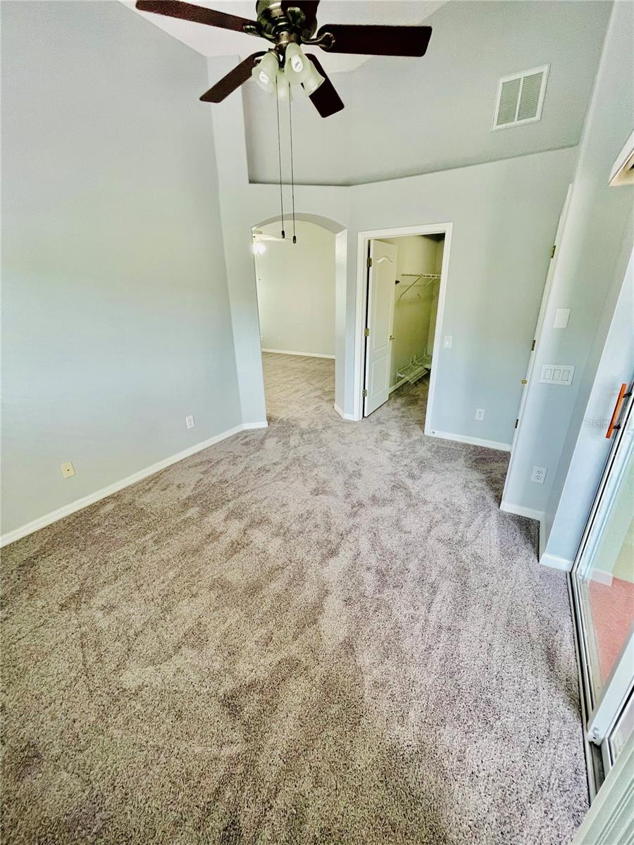 19022 FISHERMANS BEND DR