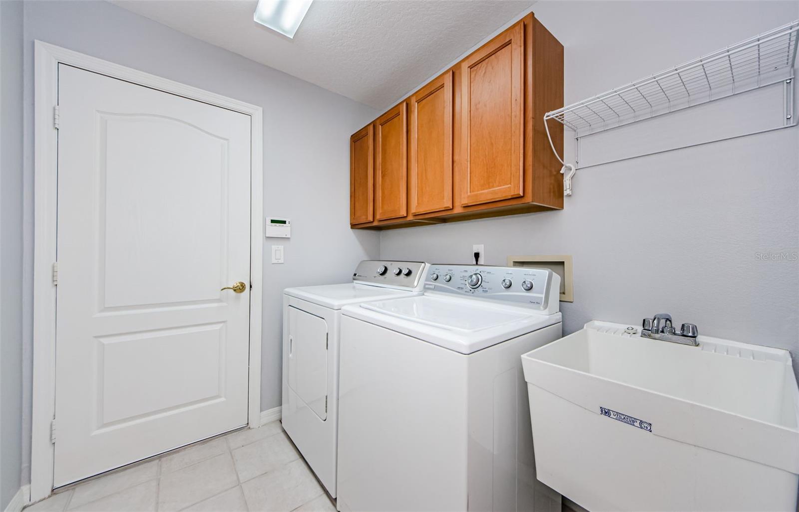 19022 FISHERMANS BEND DR