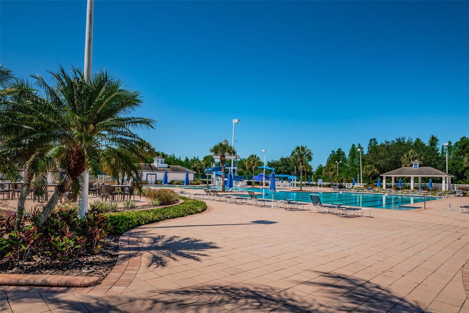 19022 FISHERMANS BEND DR