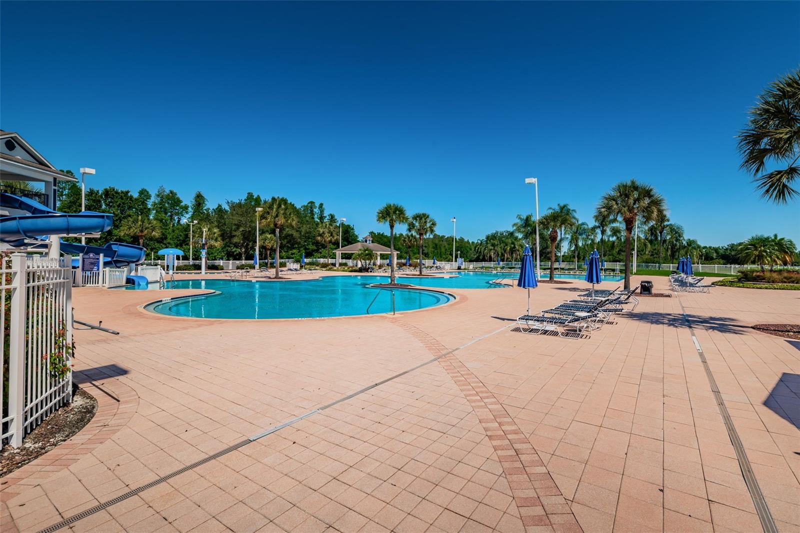 19022 FISHERMANS BEND DR