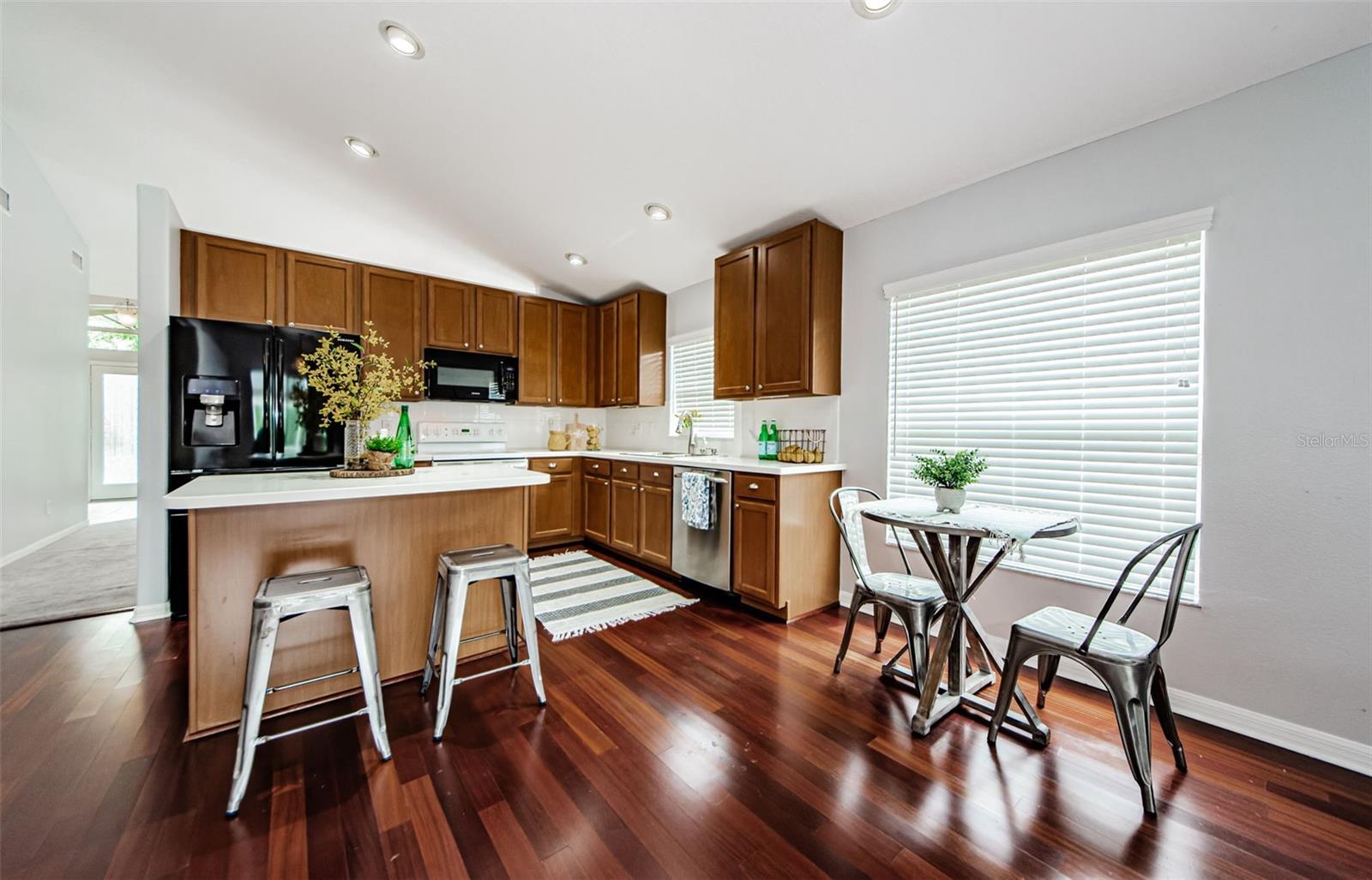 19022 FISHERMANS BEND DR