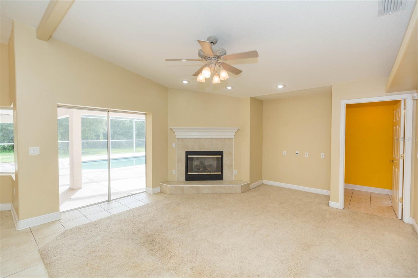 11038 HUCKELBY LN