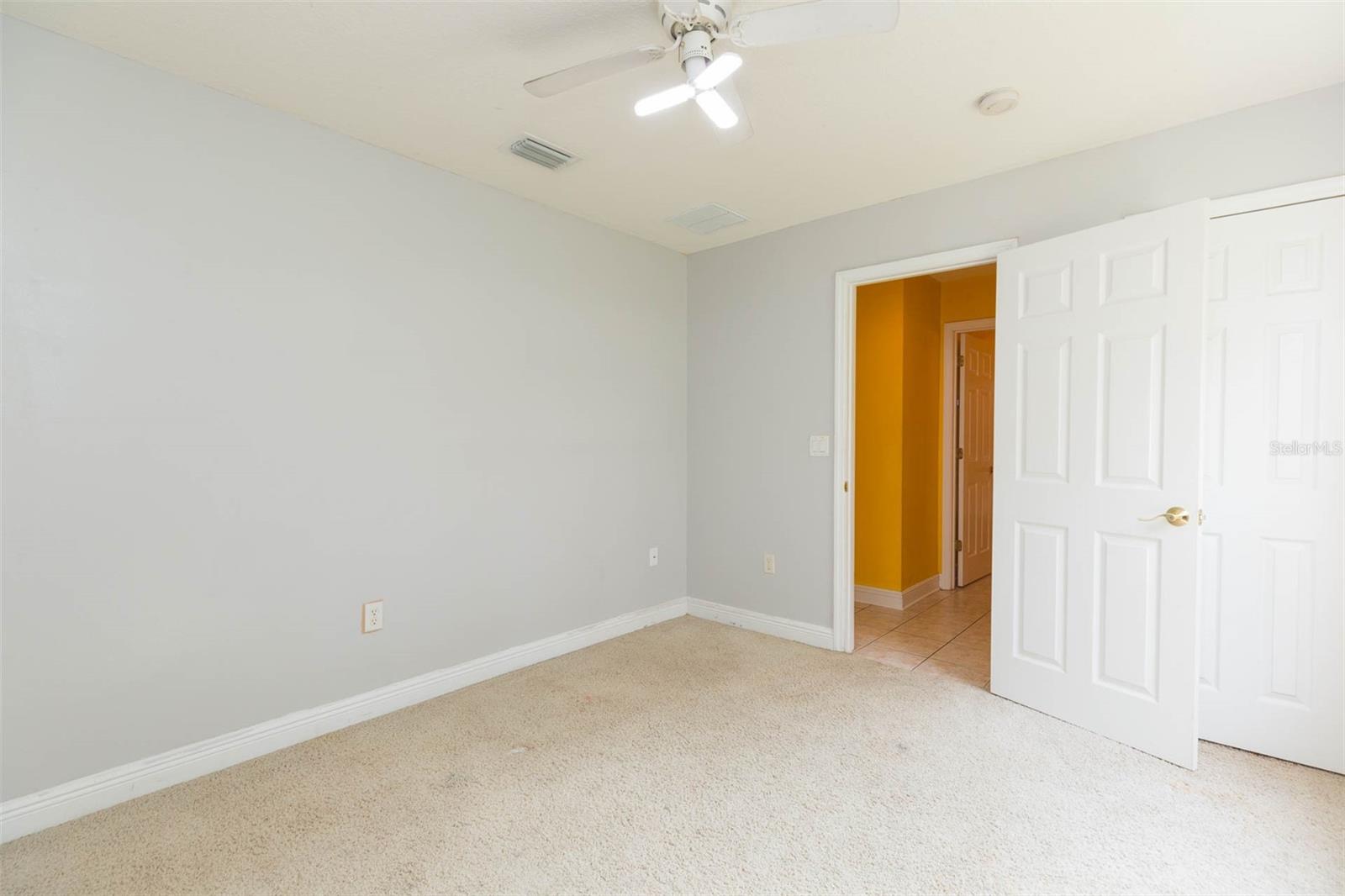 11038 HUCKELBY LN