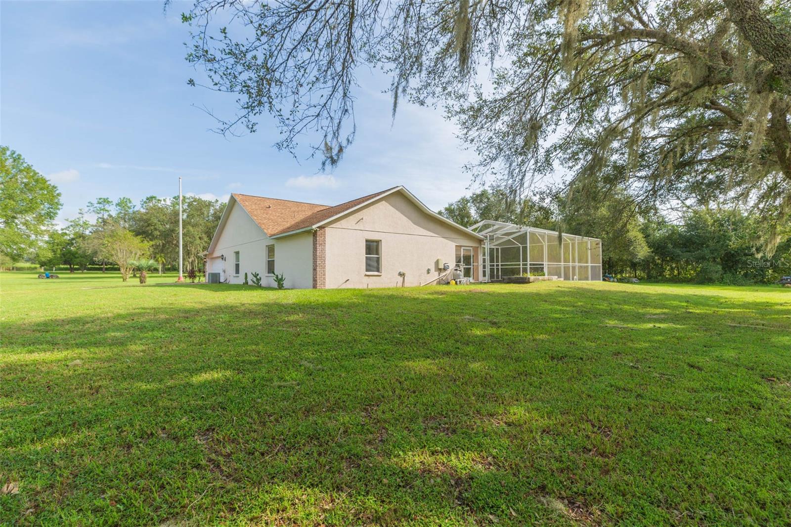 11038 HUCKELBY LN
