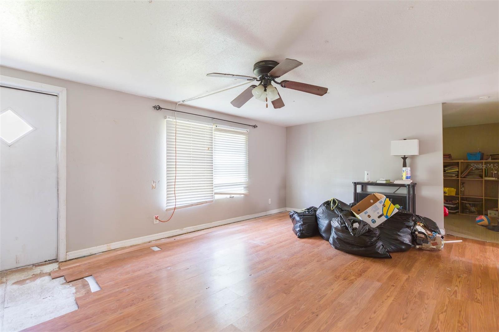 11038 HUCKELBY LN