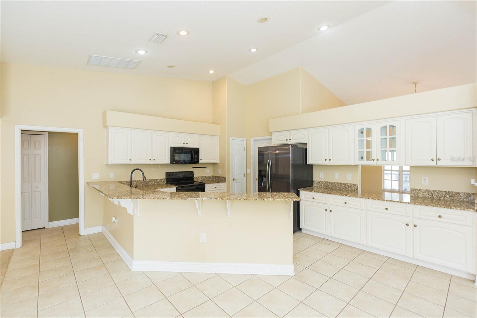 11038 HUCKELBY LN