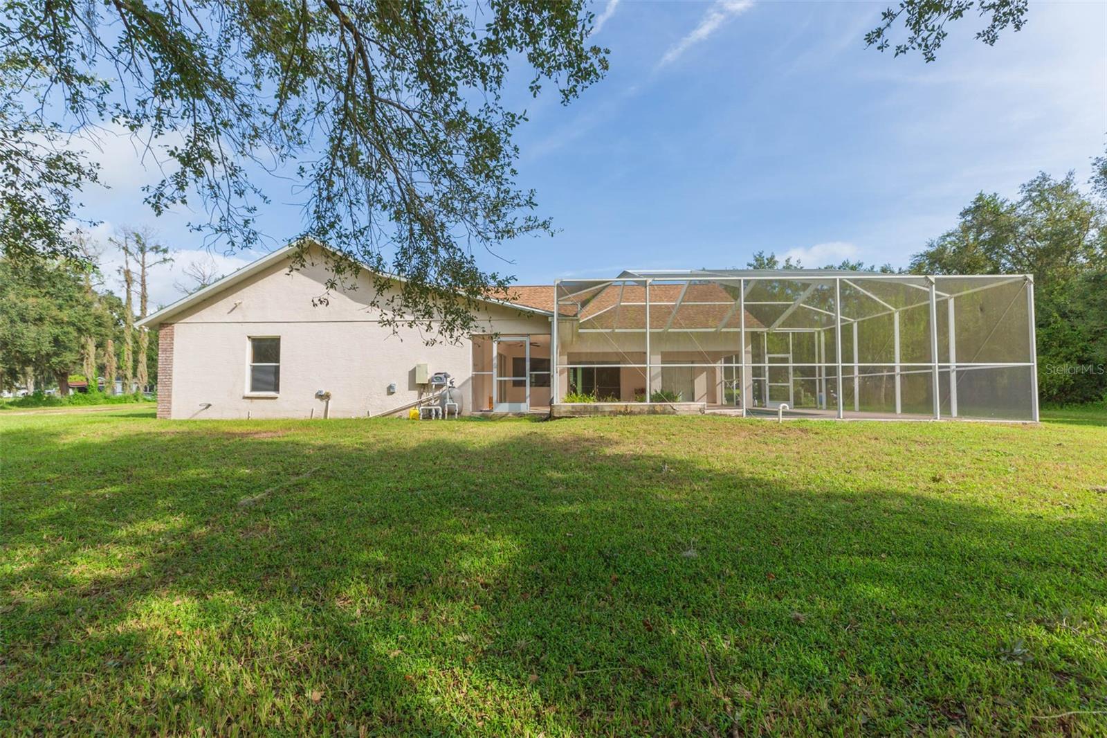 11038 HUCKELBY LN