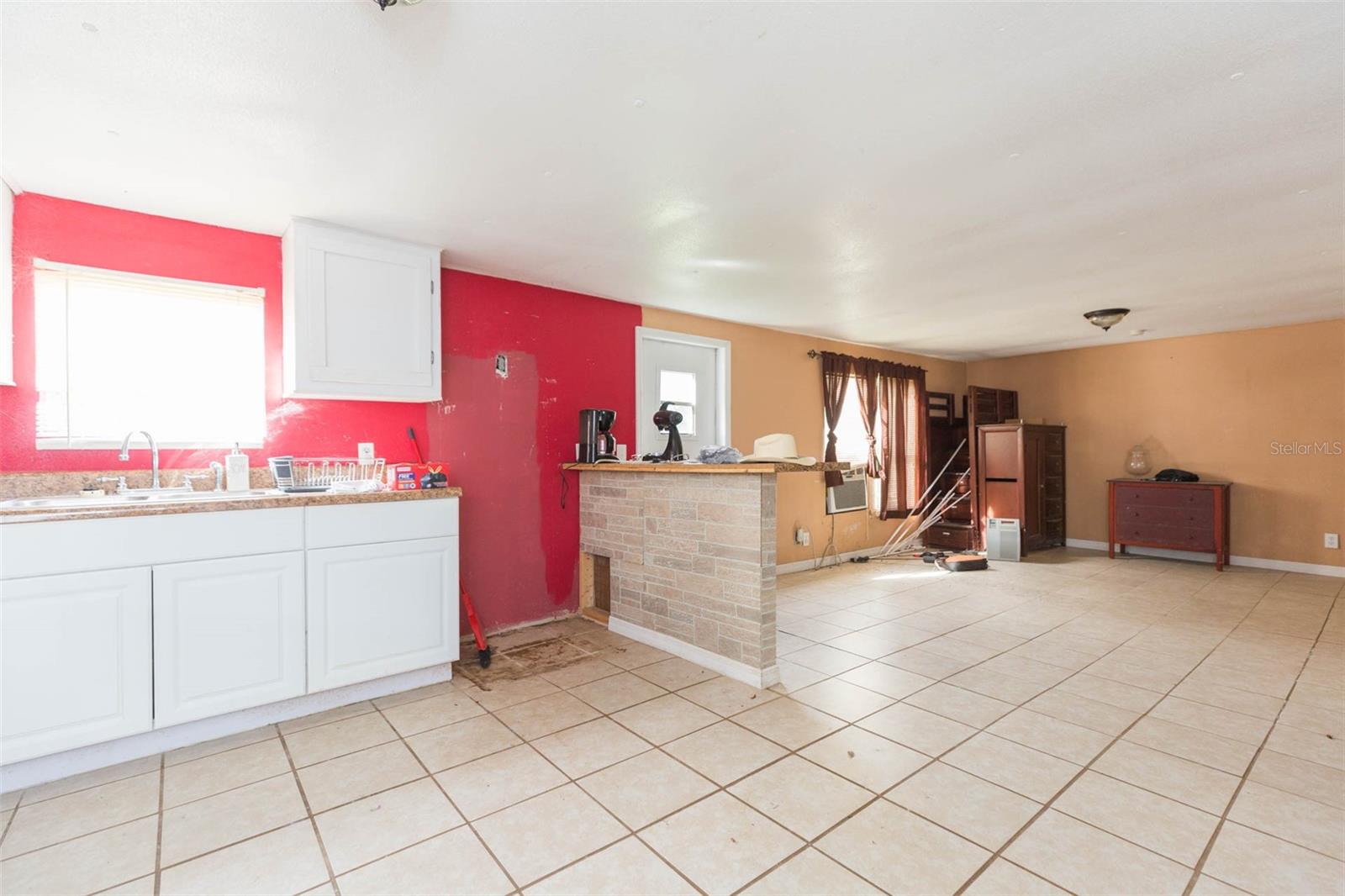 11038 HUCKELBY LN