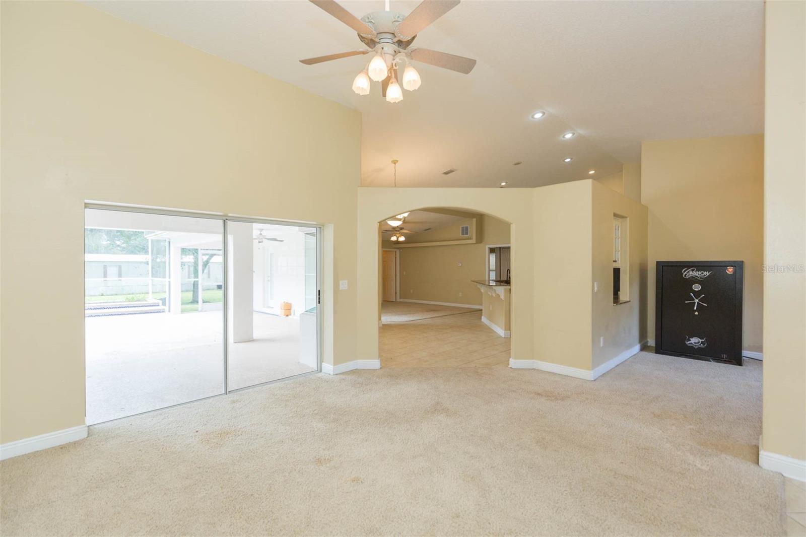 11038 HUCKELBY LN