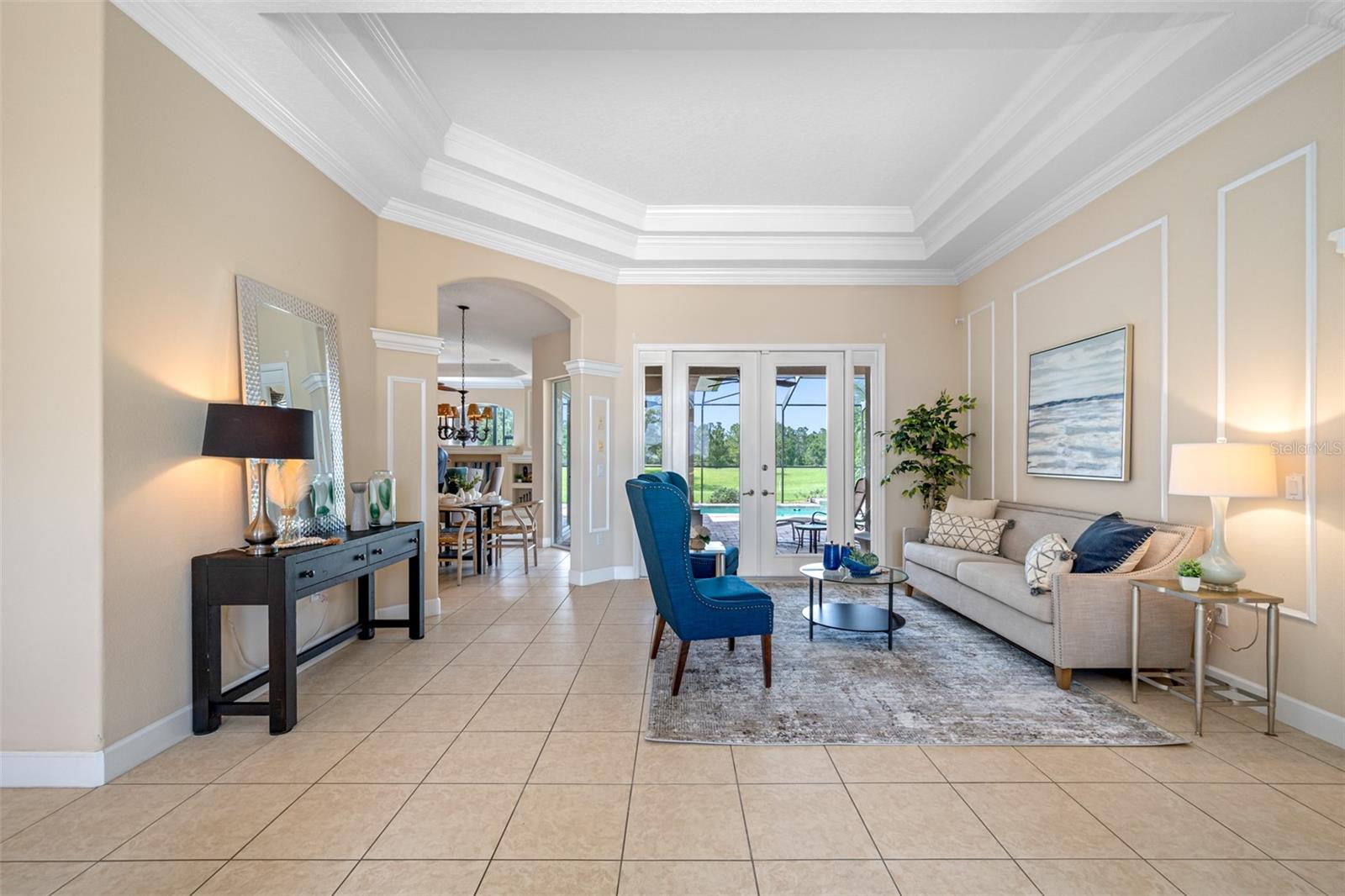 13039 THOROUGHBRED DR