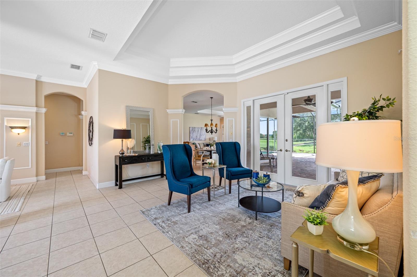 13039 THOROUGHBRED DR